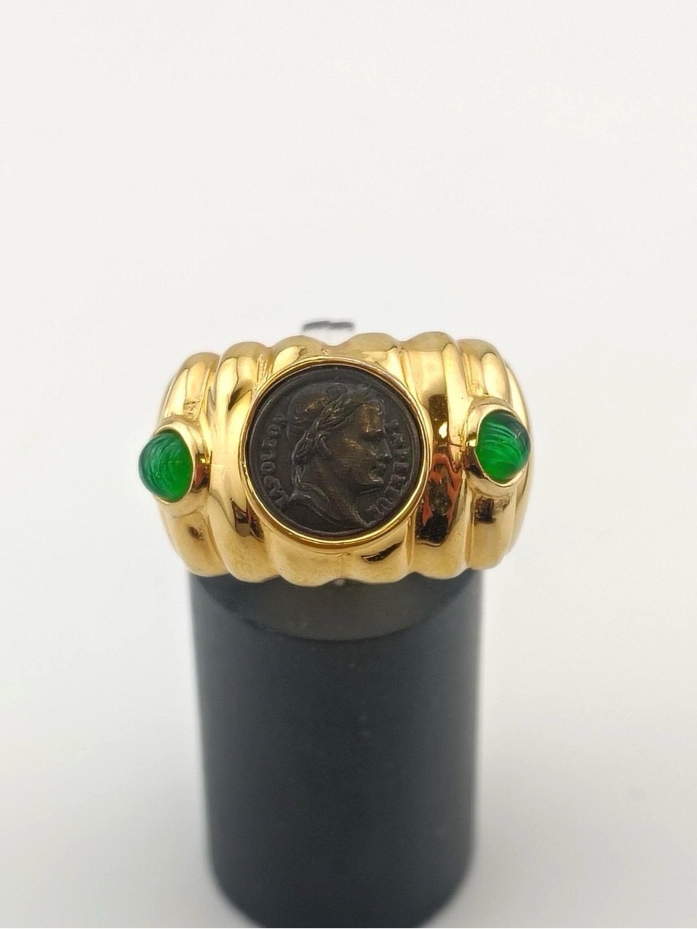 Joan Rivers Vintage Faux Roman Coin Ring Gold Tone Green Cabochon Size 7.75